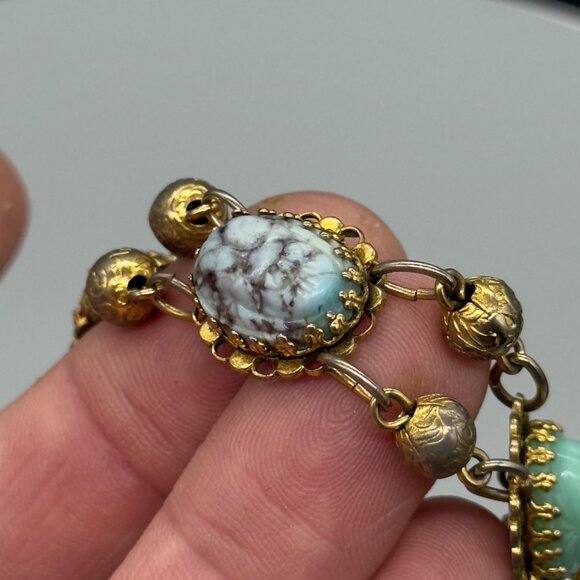 Vintage FREIRICH Gold Tone Filigree Scarab Bracelet Glass Stones w/ Safety Chain - Picture 11 of 16